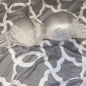 White Victoria secret strapless bra